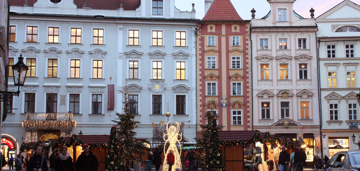 Ausläufer des Weihnachtsmarktes am Rathausplatz